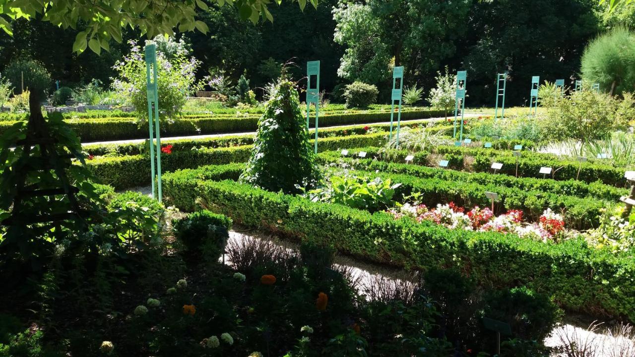 Meublé de tourisme 2* les Jardins de l Arquebuse Digione Esterno foto